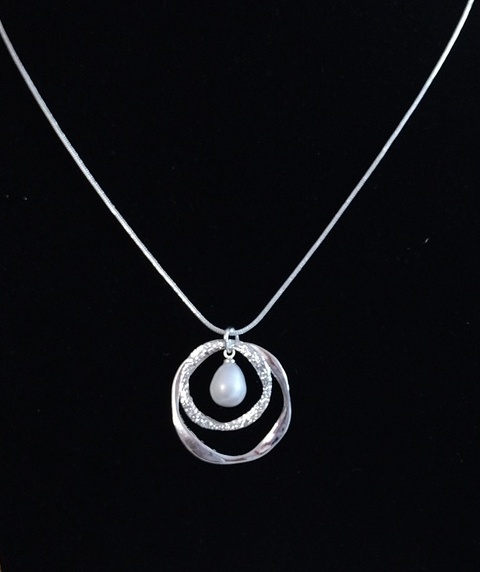 Chain with a Pendant 1