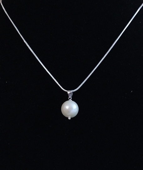 Chain with a Pendant 2